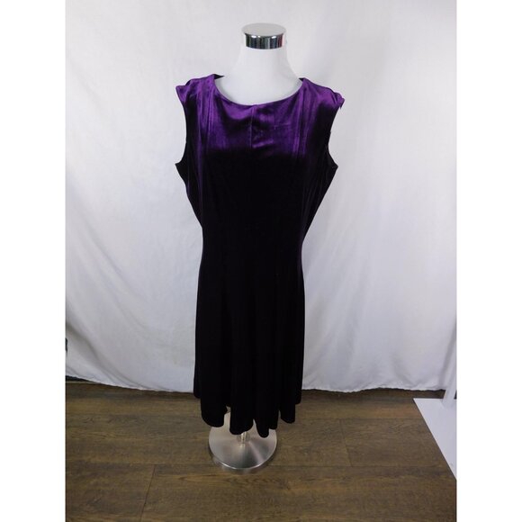 Danny & Nicole Medium Purple Velvet A-Line Dress Glam Witch - Picture 1 of 12